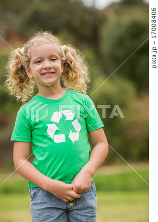 Eco friendly little girl smiling to camera Eco friendly little girl smiling to camera 17008406