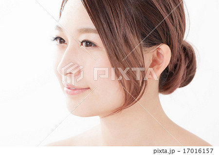 a fine-looking woman 17016157