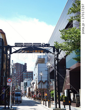 御殿場駅前の商店街 御殿場駅前の商店街 17017297