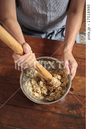 ピクニックの準備　○○を潰す 17018990