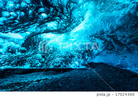 Ice Cave Iceland 17024360