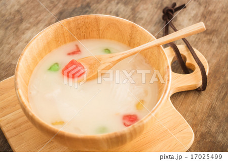 Water chestnut coated with tapioca starch 17025499