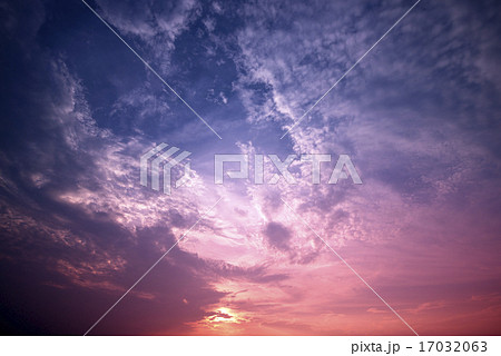 夕焼け 17032063