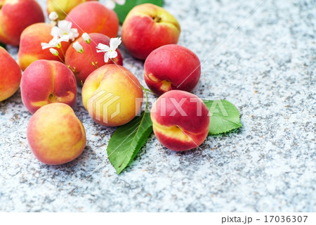 fresh apricots 17036307