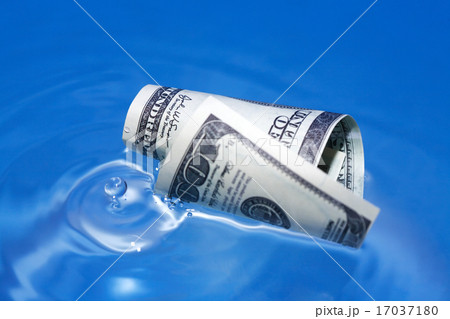 Sinking USA Currency 17037180