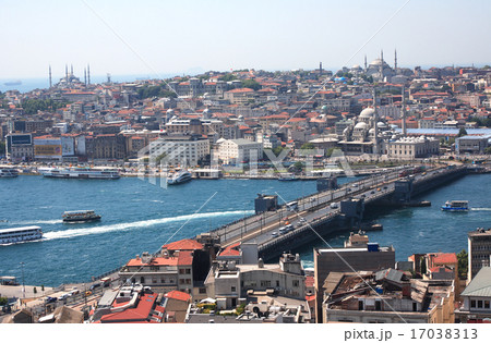 Galata Bridge In Istanbul 17038313