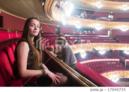 woman in The Gran Teatre del Liceu woman in The Gran Teatre del Liceu 17040735