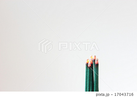 線香 線香 17043716