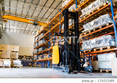 Modern warehouse with forklifts Modern warehouse with forklifts 17052589