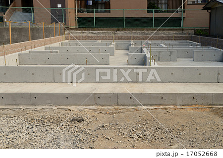 住宅の基礎 17052668