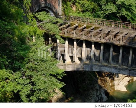 八ツ沢発電所一号水路橋 17054152