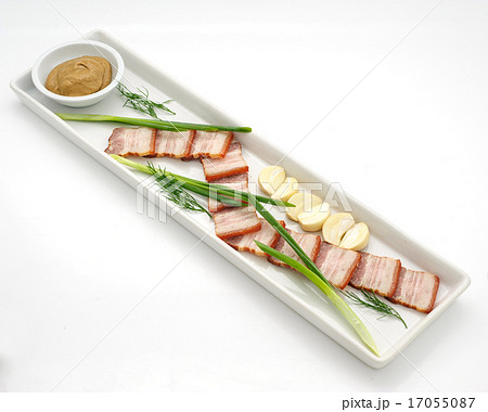 Ham with garlic and mustard Ham with garlic and mustard 17055087