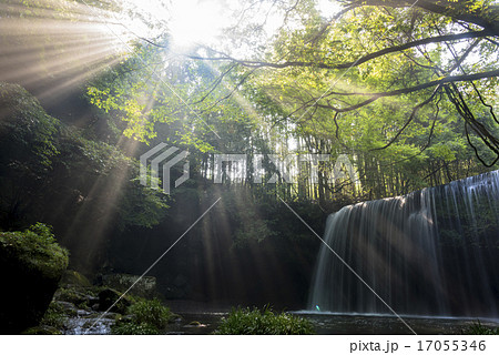 鍋ガ滝の光芒 鍋ガ滝の光芒 17055346