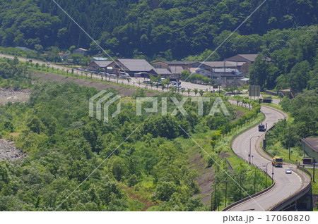 信州 北小谷 国道148号 道の駅「おたり」 遠望 横 信州 北小谷 国道148号 道の駅「おたり」 遠望 横 17060820