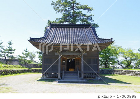 新潟県糸魚川 能生白山神社境内 秋葉神社 新潟県糸魚川 能生白山神社境内 秋葉神社 17060898