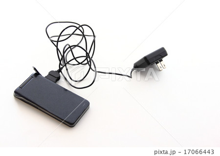携帯電話の充電 17066443