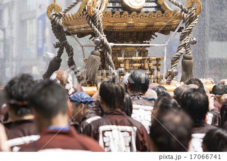 水掛け祭り 水掛け祭り 17066741