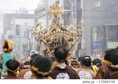 水掛け祭り 水掛け祭り 17066746