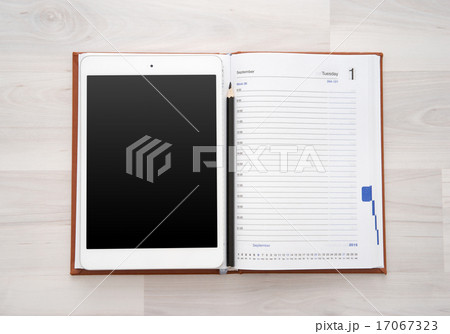Tablet 17067323