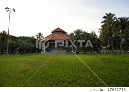 バンコク・ルンピニ公園音楽堂 17072756