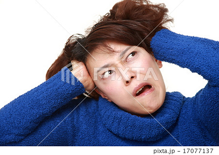 頭がおかしくなってしまった女性 頭がおかしくなってしまった女性 17077137