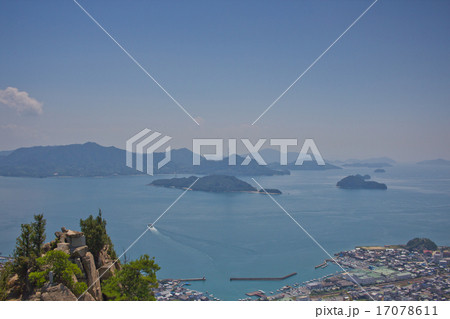 黒滝山からの瀬戸内海 大久野島 17078611