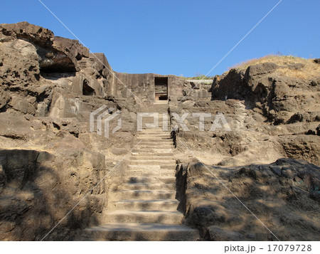 世界遺産「エローラ石窟群」の「第15窟」(インド) 世界遺産「エローラ石窟群」の「第15窟」(インド) 17079728