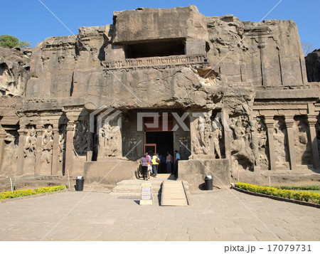 世界遺産「エローラ石窟群」の「第16窟」(インド) 世界遺産「エローラ石窟群」の「第16窟」(インド) 17079731