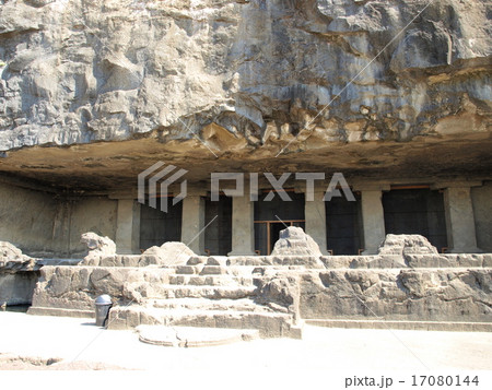 世界遺産「エローラ石窟群」の「第25窟」(インド) 世界遺産「エローラ石窟群」の「第25窟」(インド) 17080144