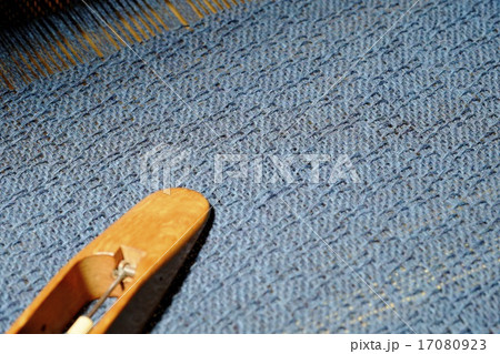 織布と杼 17080923