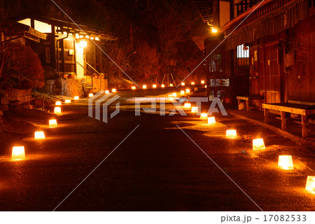 木曽　夜の妻籠宿 17082533