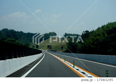 近畿自動車道紀勢線（秋津町近く） 17083295