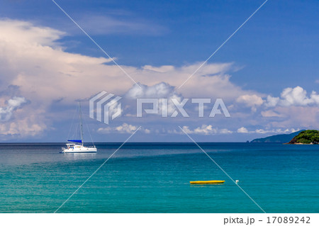 view onto a catamaran at the horizon view onto a catamaran at the horizon 17089242