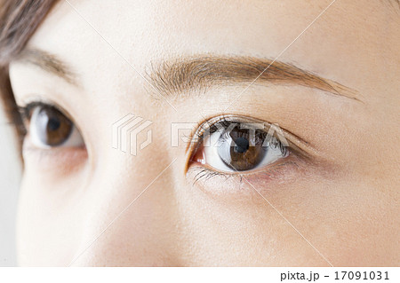 ビューティーイメージ　目元アップ 17091031