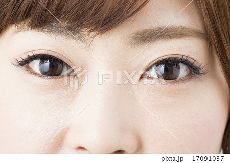 ビューティーイメージ 目元アップ ビューティーイメージ 目元アップ 17091037