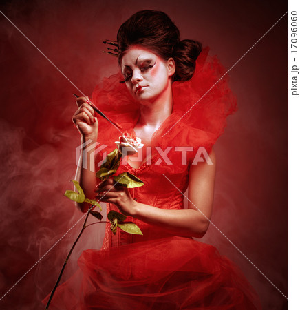 Red Queen Red Queen 17096060
