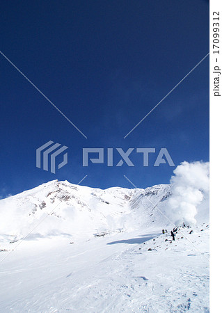 北海道の絶景は旭岳 17099312