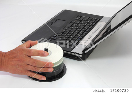 ノートPCでCDに書き込み 17100789