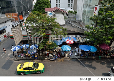 バンコク・シーロム通りのコンビニ バンコク・シーロム通りのコンビニ 17104378