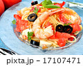 夏の「冷製パスタ（トマトとモッツァレラチーズとエビ）」イメージ。 17107471