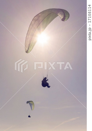 two Paraglider 17108114