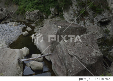 磊々峡の天斧岩(秋保温泉・宮城) 磊々峡の天斧岩(秋保温泉・宮城) 17116702