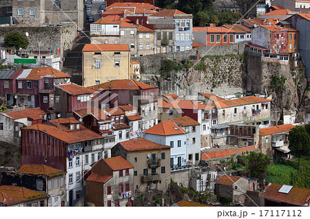 Houses in the Old Town of Porto in Portugal Houses in the Old Town of Porto in Portugal 17117112