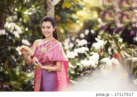 Beautiful Thai girl in Thai traditional costume 17117617