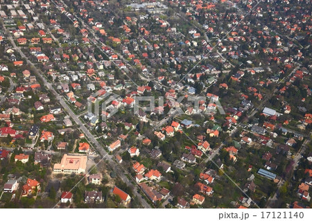 Suburbs Suburbs 17121140