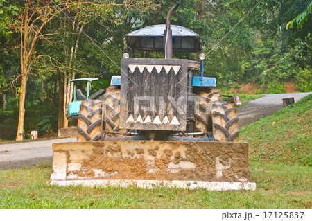 tractor tractor 17125837