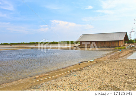 Salt shed 17125945