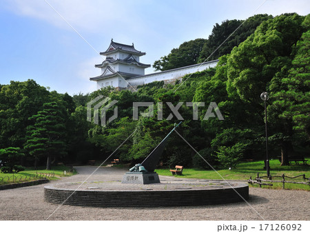 坤櫓と日時計 17126092