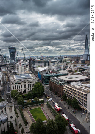 セントポール大聖堂から見たロンドンの町並み 17133119
