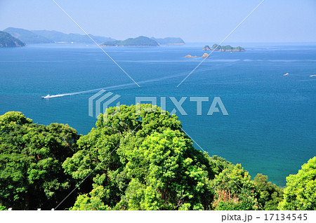 栖原の海に浮かぶ島々(毛無島・苅藻島・鷹島) 17134545